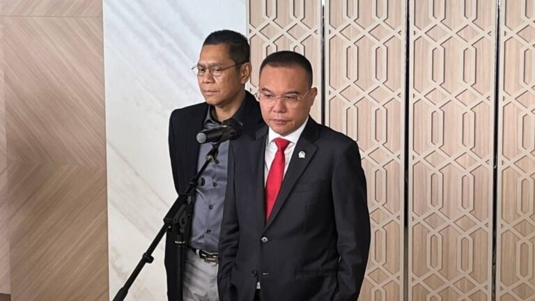 DPR Batal Sahkan RUU Pilkada, Pendaftaran Calon Pakai Putusan MK